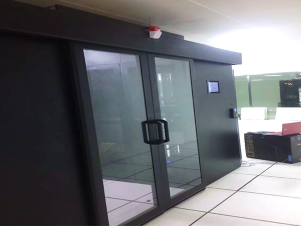 广西路桥总部大厦智能化机房